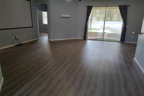 House in Ocala, Florida 4 bedrooms, 208.01 sq.m. № 2209592 - photo 2