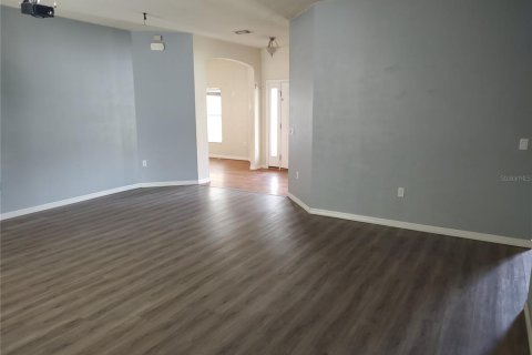 House in Ocala, Florida 4 bedrooms, 208.01 sq.m. № 2209592 - photo 4