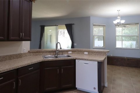 House in Ocala, Florida 4 bedrooms, 208.01 sq.m. № 2209592 - photo 9