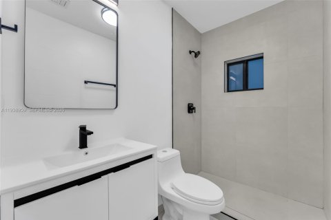 Immobilier commercial à vendre à Miami, Floride № 2001895 - photo 27