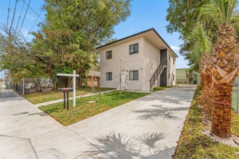 Immobilier commercial à vendre à Miami, Floride № 2001895 - photo 2