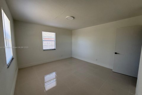 Villa ou maison à louer à Riviera Beach, Floride: 3 chambres, 99.31 m2 № 2040191 - photo 14