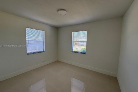 Villa ou maison à louer à Riviera Beach, Floride: 3 chambres, 99.31 m2 № 2040191 - photo 8