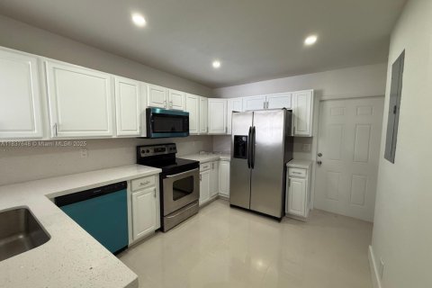 Villa ou maison à louer à Riviera Beach, Floride: 3 chambres, 99.31 m2 № 2040191 - photo 11