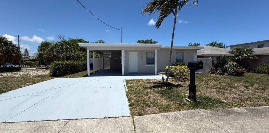 Villa ou maison à Riviera Beach, Floride 3 chambres, 99.31 m2 № 2040191