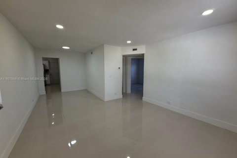 Villa ou maison à louer à Riviera Beach, Floride: 3 chambres, 99.31 m2 № 2040191 - photo 4