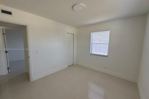 Villa ou maison à louer à Riviera Beach, Floride: 3 chambres, 99.31 m2 № 2040191 - photo 9