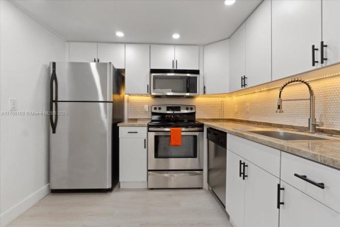 Купить кондоминиум в Делрей-Бич, Флорида 1 спальня, 66.89м2, № 1957846 - фото 5