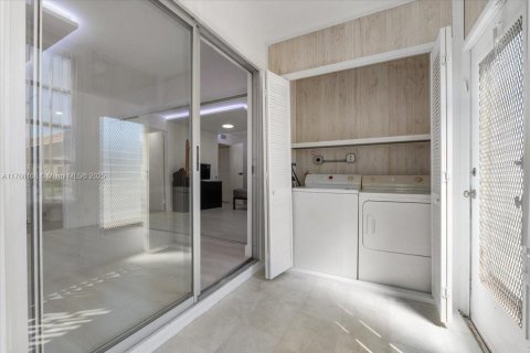 Купить кондоминиум в Делрей-Бич, Флорида 1 спальня, 66.89м2, № 1957846 - фото 25