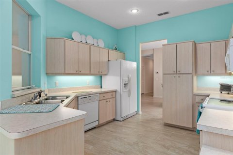 House in Homosassa, Florida 3 bedrooms, 176.61 sq.m. № 2105262 - photo 15
