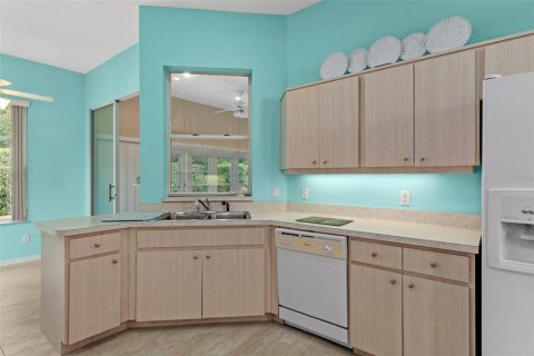 House in Homosassa, Florida 3 bedrooms, 176.61 sq.m. № 2105262 - photo 14