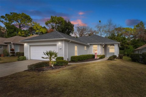 House in Homosassa, Florida 3 bedrooms, 176.61 sq.m. № 2105262 - photo 2