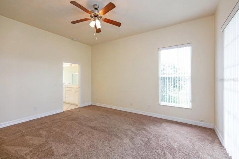 Villa ou maison à louer à Cape Coral, Floride: 3 chambres, 201.78 m2 № 1918009 - photo 7