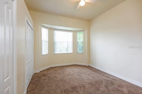 Villa ou maison à louer à Cape Coral, Floride: 3 chambres, 201.78 m2 № 1918009 - photo 12