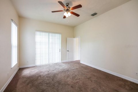 Villa ou maison à louer à Cape Coral, Floride: 3 chambres, 201.78 m2 № 1918009 - photo 8