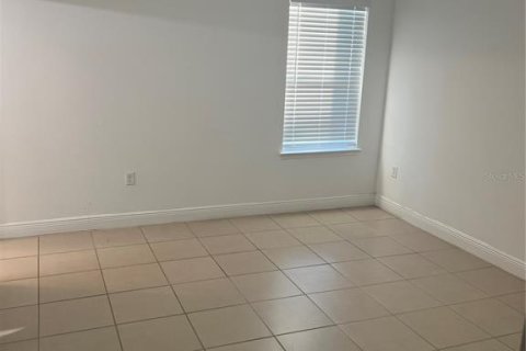 Casa en alquiler en Kissimmee, Florida, 3 dormitorios, 133.31 m2 № 2108627 - foto 4