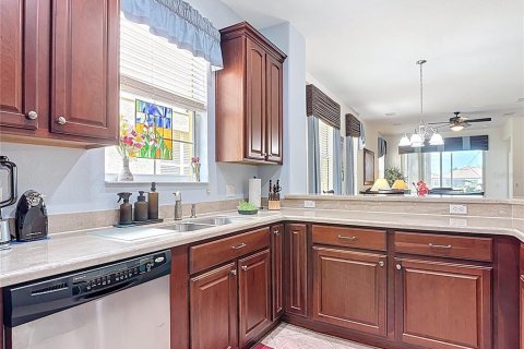 Townhouse in Poinciana, Florida 2 bedrooms, 142.98 sq.m. № 1733621 - photo 15