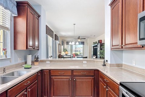 Townhouse in Poinciana, Florida 2 bedrooms, 142.98 sq.m. № 1733621 - photo 13