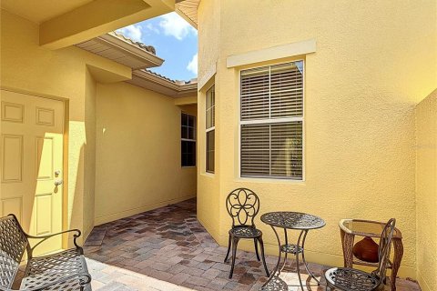 Townhouse in Poinciana, Florida 2 bedrooms, 142.98 sq.m. № 1733621 - photo 5