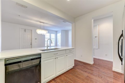 Townhouse in Orlando, Florida 3 bedrooms, 167.22 sq.m. № 1914005 - photo 18