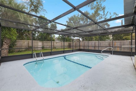 Купить виллу или дом в Спринг-Хилл, Флорида 6 комнат, 130.99м2, № 1899884 - фото 30