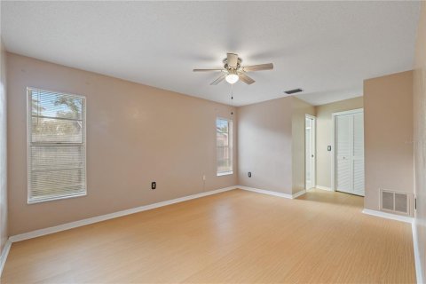 Купить виллу или дом в Спринг-Хилл, Флорида 6 комнат, 130.99м2, № 1899884 - фото 20