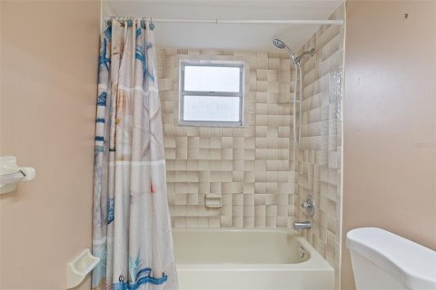 Купить виллу или дом в Спринг-Хилл, Флорида 6 комнат, 130.99м2, № 1899884 - фото 26