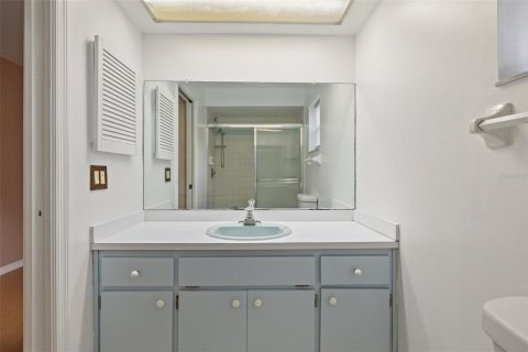 Купить виллу или дом в Спринг-Хилл, Флорида 6 комнат, 130.99м2, № 1899884 - фото 22