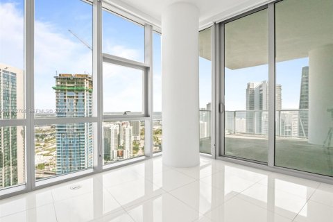 Купить кондоминиум в Майами, Флорида 3 спальни, 204.76м2, № 2050778 - фото 21