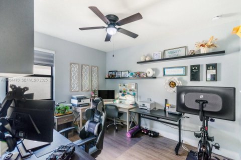 House in Homestead, Florida 3 bedrooms, 231.98 sq.m. № 1994111 - photo 28