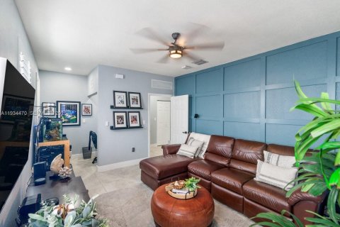 House in Homestead, Florida 3 bedrooms, 231.98 sq.m. № 1994111 - photo 19