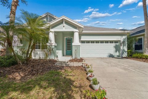 House in Tampa, Florida 4 bedrooms, 219.9 sq.m. № 2147691
