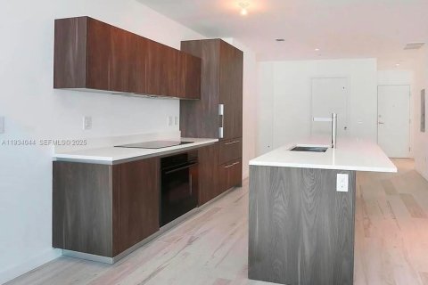 Copropriété à vendre à Miami, Floride: 2 chambres, 106.19 m2 № 2035296 - photo 6