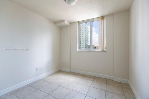 Apartment in Miami, Florida 2 bedrooms, 91.69 sq.m. № 2040563 - photo 4
