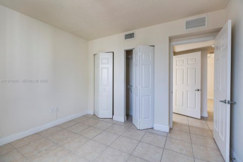 Apartment in Miami, Florida 2 bedrooms, 91.69 sq.m. № 2040563 - photo 7