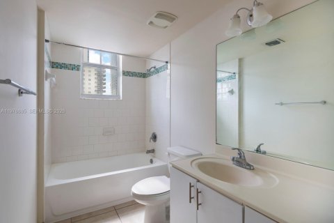 Apartment in Miami, Florida 2 bedrooms, 91.69 sq.m. № 2040563 - photo 8