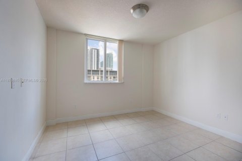 Apartment in Miami, Florida 2 bedrooms, 91.69 sq.m. № 2040563 - photo 6