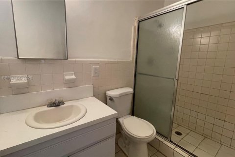 Propiedad comercial en venta en Lauderhill, Florida, 222.87 m2 № 2261187 - foto 20