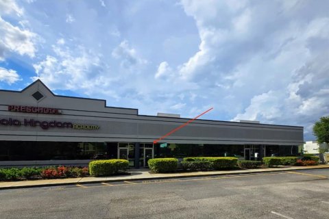 Propiedad comercial en alquiler en Orlando, Florida, 211.17 m2 № 1915575 - foto 3