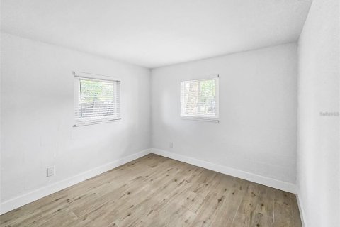 Commercial property in Palmetto, Florida 8 bedrooms, 113.71 sq.m. № 2259330 - photo 12