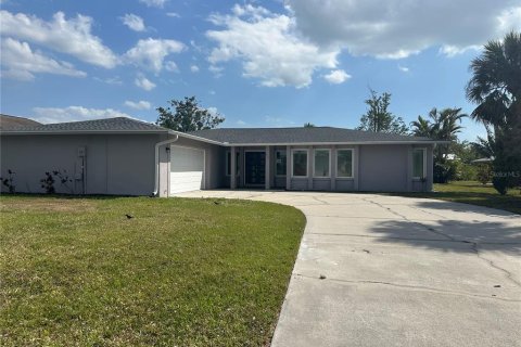 Villa ou maison à Rotonda, Floride 3 chambres, 164.25 m2 № 2166105