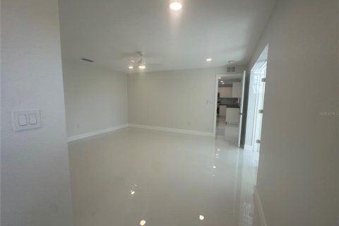 Villa ou maison à louer à Rotonda, Floride: 3 chambres, 164.25 m2 № 2166105 - photo 20