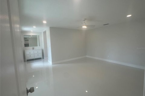 Villa ou maison à louer à Rotonda, Floride: 3 chambres, 164.25 m2 № 2166105 - photo 16