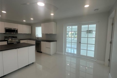 Villa ou maison à louer à Rotonda, Floride: 3 chambres, 164.25 m2 № 2166105 - photo 15