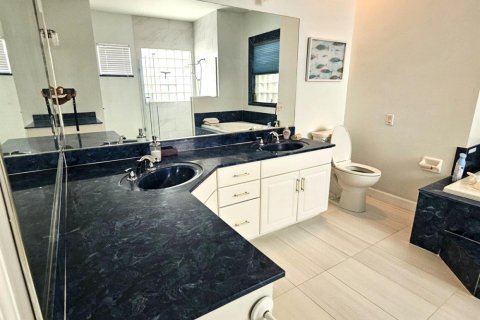 Casa en venta en Port St. Lucie, Florida, 3 dormitorios, 218.97 m2 № 2176625 - foto 5