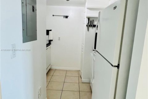 Copropriété à vendre à Miami, Floride: 2 chambres, 80.36 m2 № 2085371 - photo 7