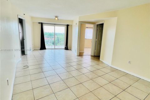 Copropriété à vendre à Miami, Floride: 2 chambres, 80.36 m2 № 2085371 - photo 4