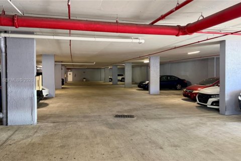 Copropriété à vendre à Miami, Floride: 2 chambres, 80.36 m2 № 2085371 - photo 26