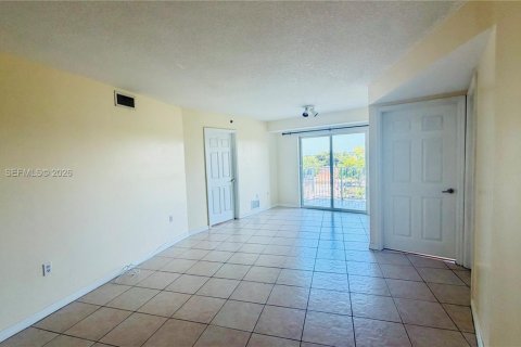 Copropriété à vendre à Miami, Floride: 2 chambres, 80.36 m2 № 2085371 - photo 22