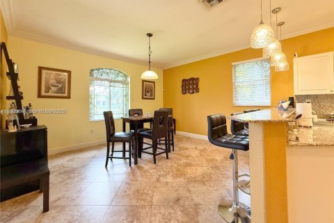 Купить виллу или дом в Катлер-Бей, Флорида 4 спальни, 174.84м2, № 1991878 - фото 20